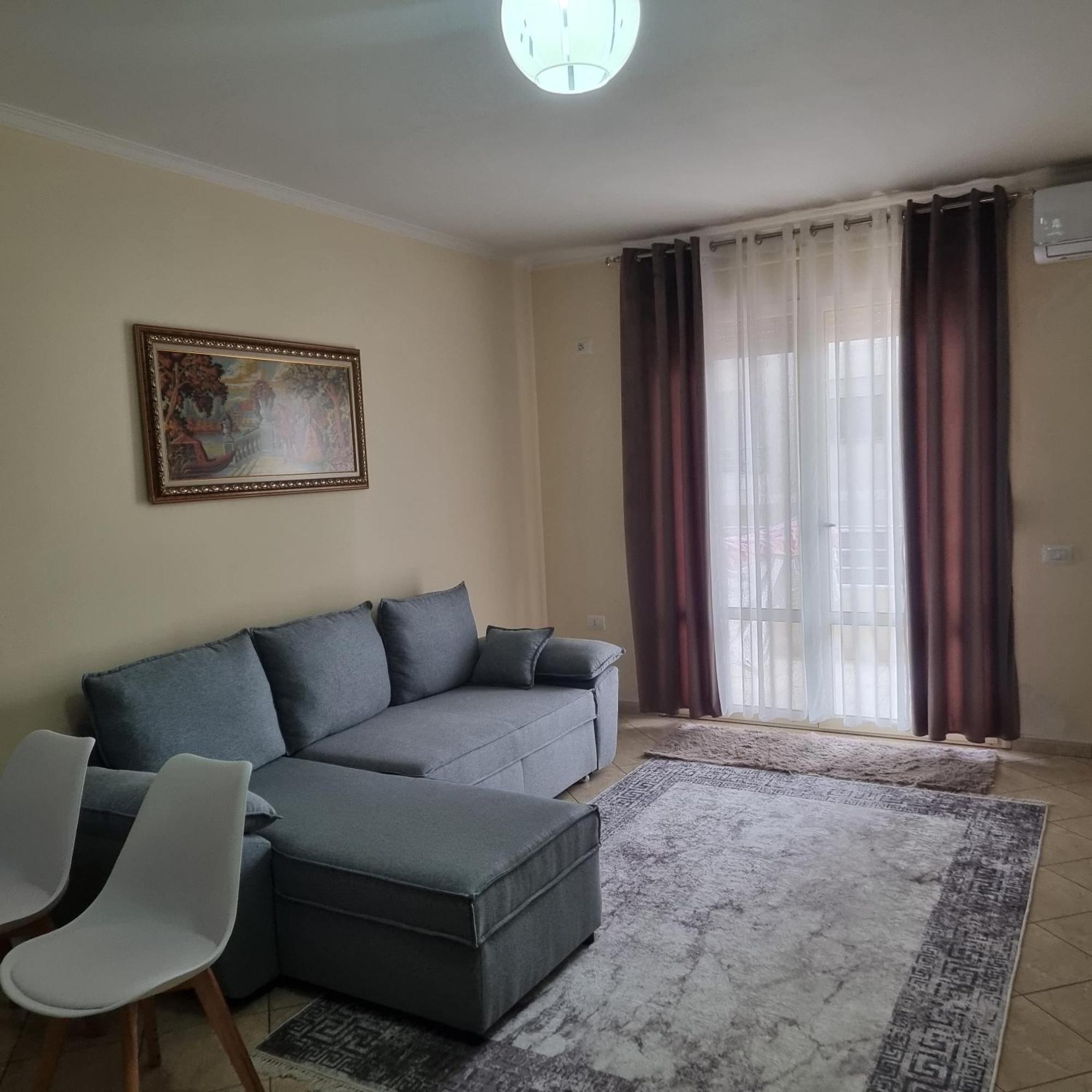 Erin Apartment *